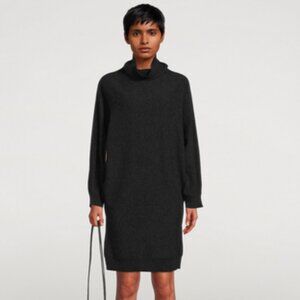 Holt Renfrew Wool and Cashmere Blend Turtle Neck
